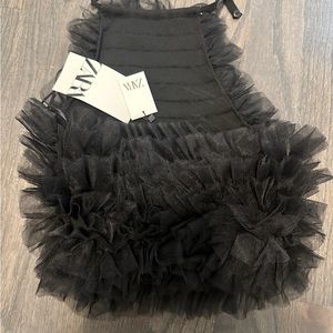 Small Zara Halter Top. Cute and fun too never worn.